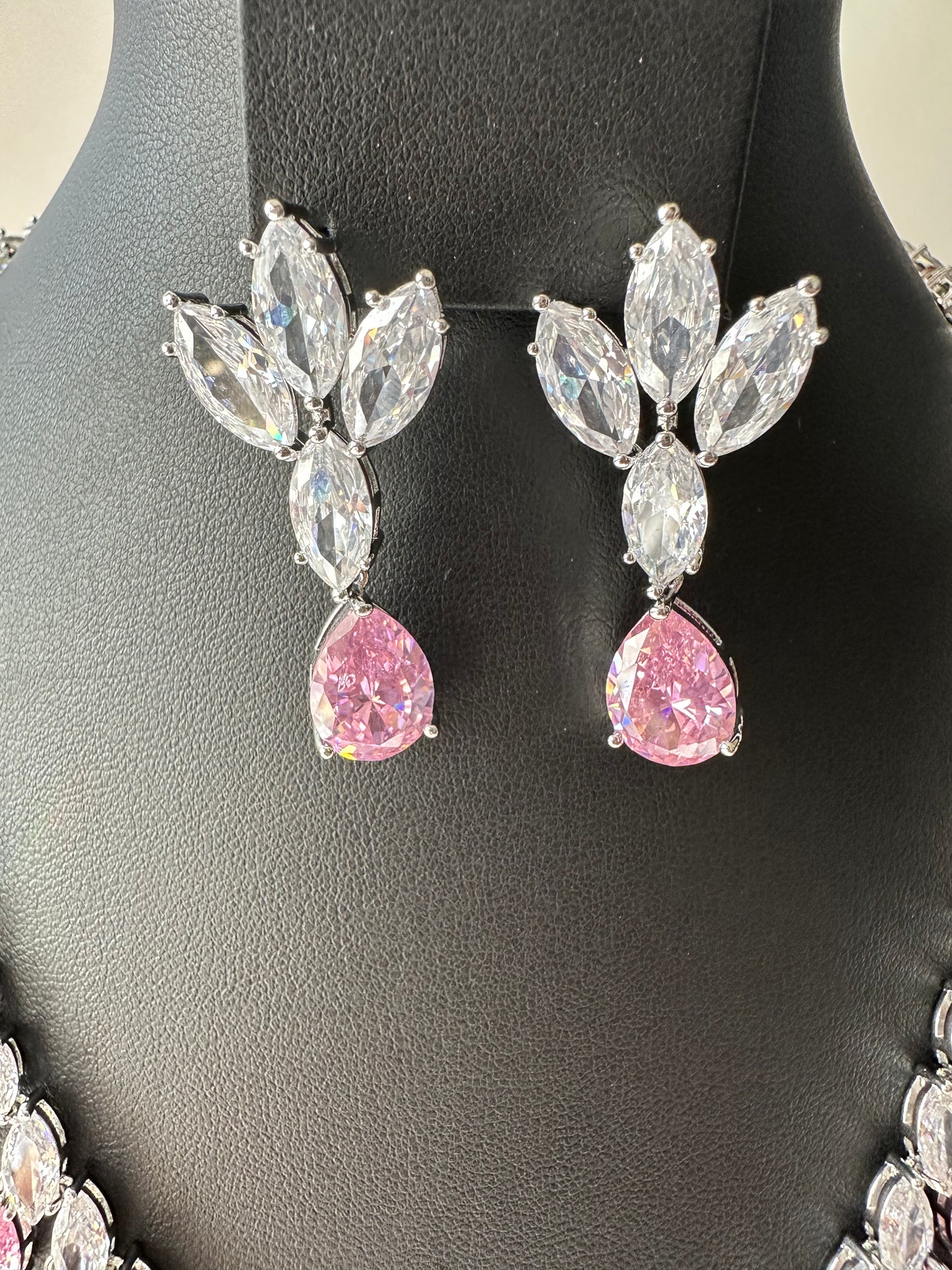 Pink zirconia water shaped necklace & pair of earrings (set)