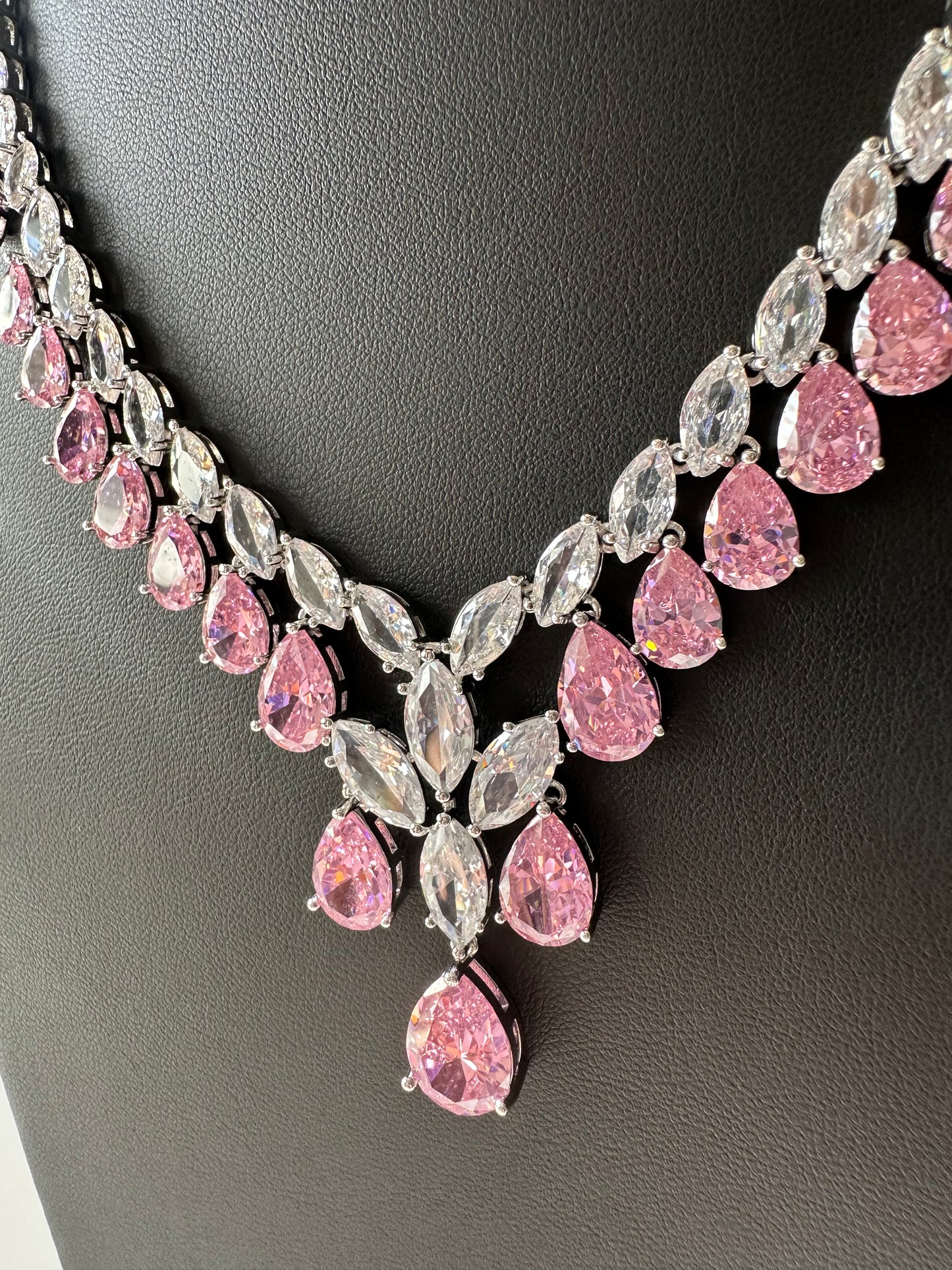 Pink zirconia water shaped necklace & pair of earrings (set)