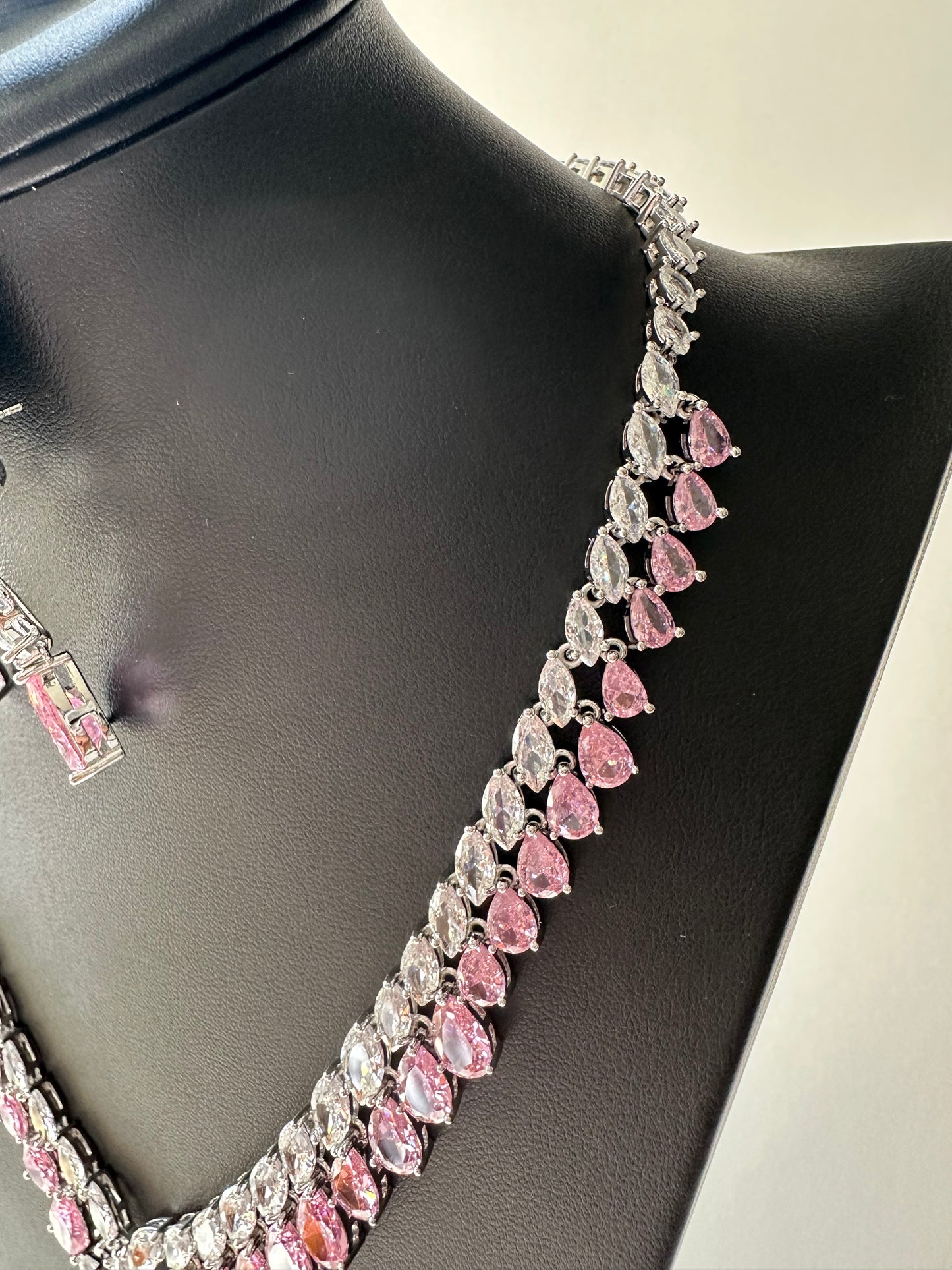 Pink zirconia water shaped necklace & pair of earrings (set)