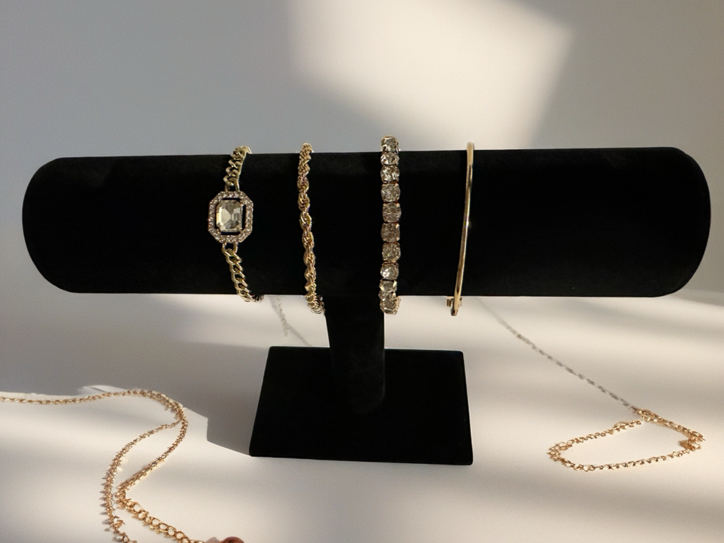 Vintage gold bracelet, adjustable - set