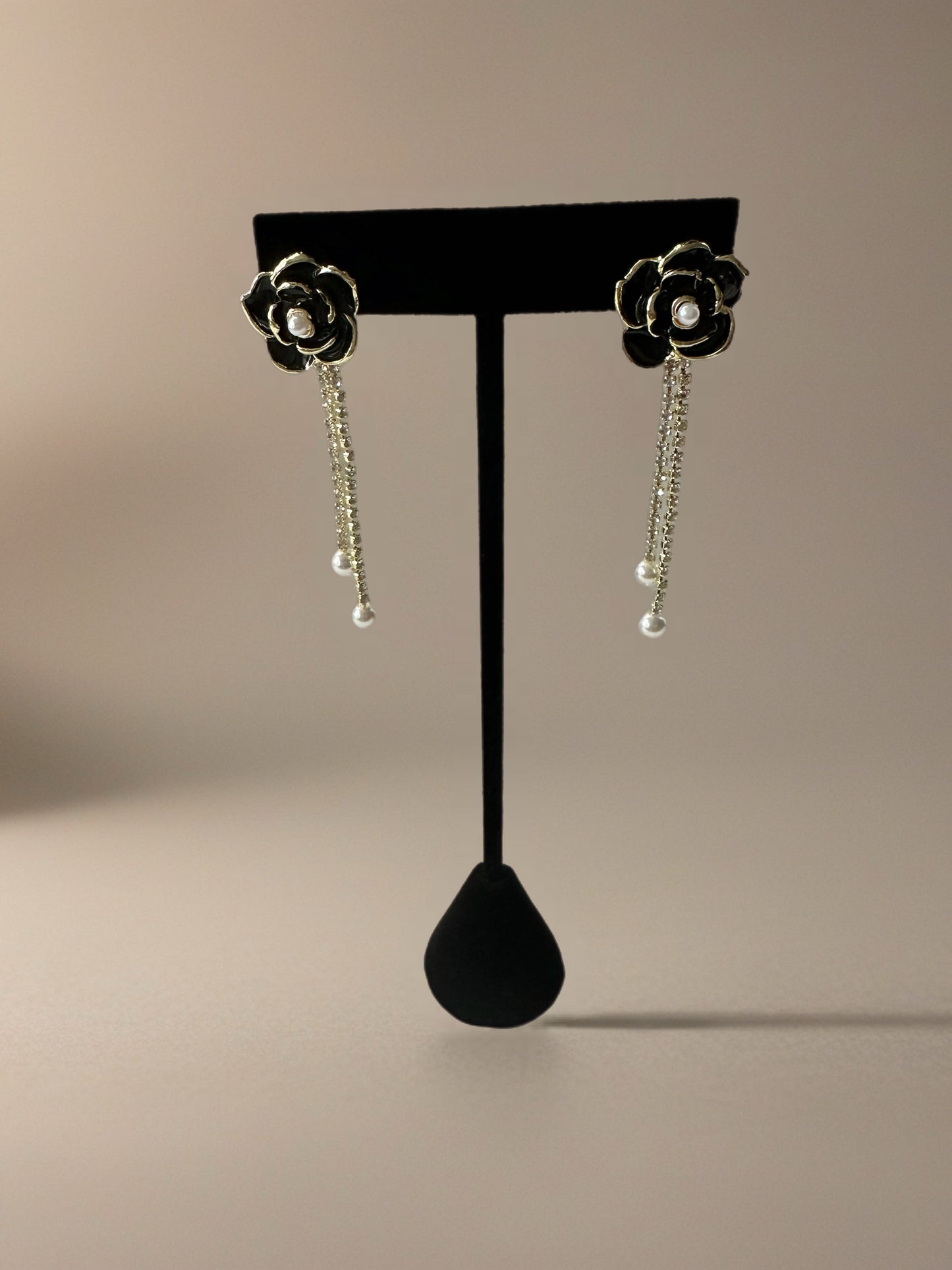 Black Golden Flower Earrings with Rhinestones - Gold plated